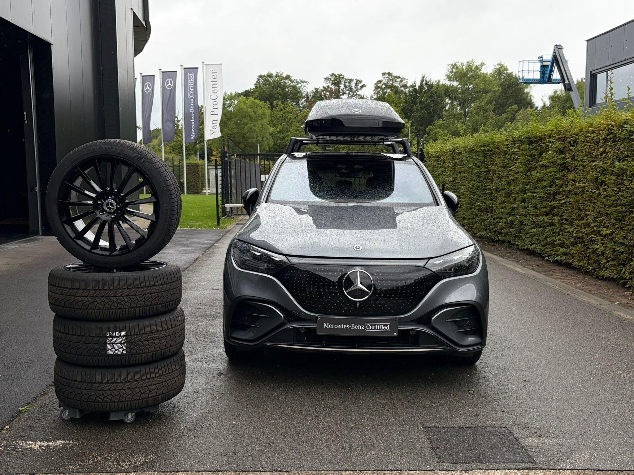 Mercedes-Benz EQE 350+ AMG Line SUV + DIGITAL LIGHT + PANO D, Auto's, Mercedes-Benz, Automaat, 96 kWh, 562 km, SUV of Terreinwagen