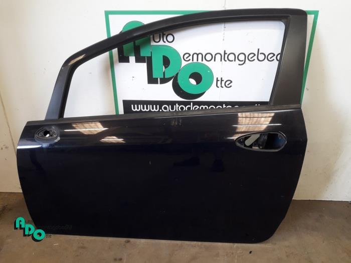 Portier 2Deurs links van een Fiat Punto Grande (Punto Grande, Gebruikt, -, Deur, -