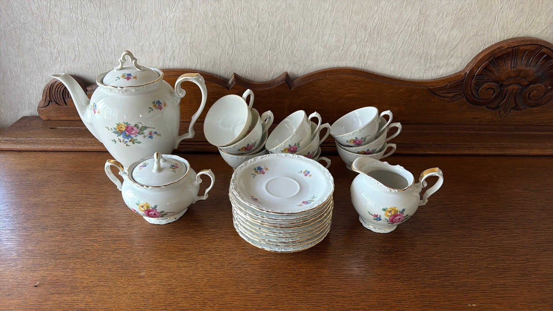 Diepenbeek: Koffie/thee set. 10 tasjes. Goede staat, Antiek en Kunst, Ophalen