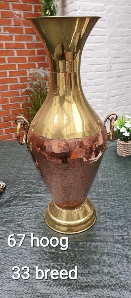 Koperen vaas, Ophalen