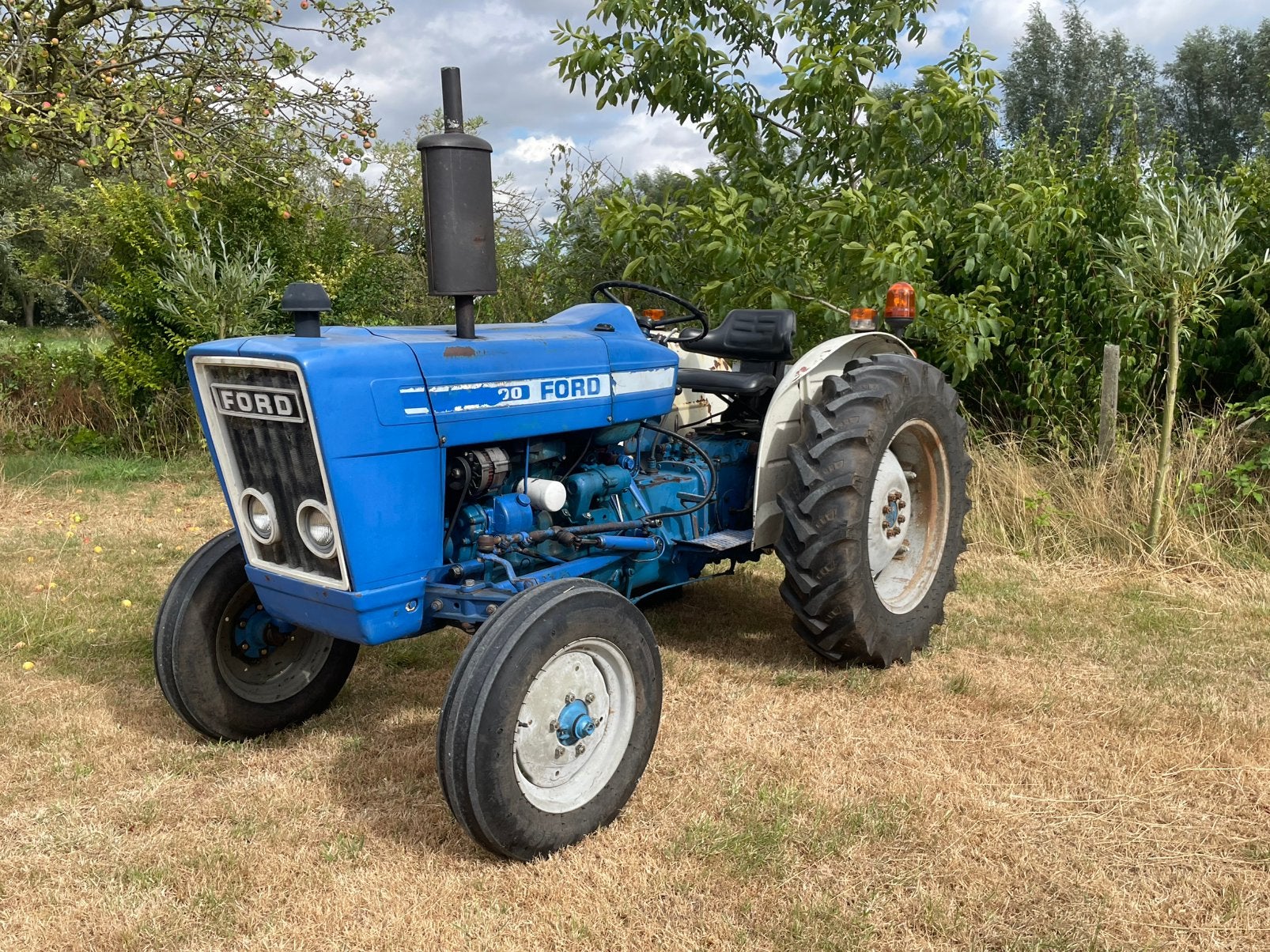 ford 2000 tractor . nieuwe revisie motor!!! smalspoor, Ophalen, Ford