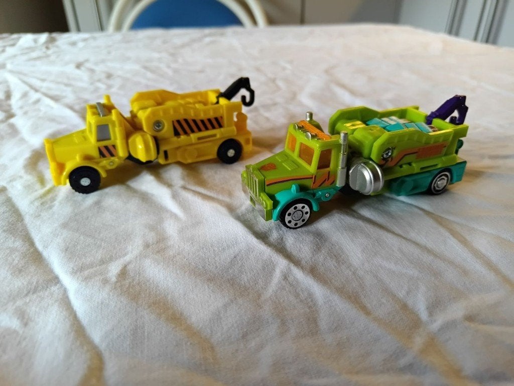 Transformers Hubcap en Wrecker Hook, Verzamelen, Transformers, Overige generaties, Ophalen of Verzenden, Zo goed als nieuw, Autobots