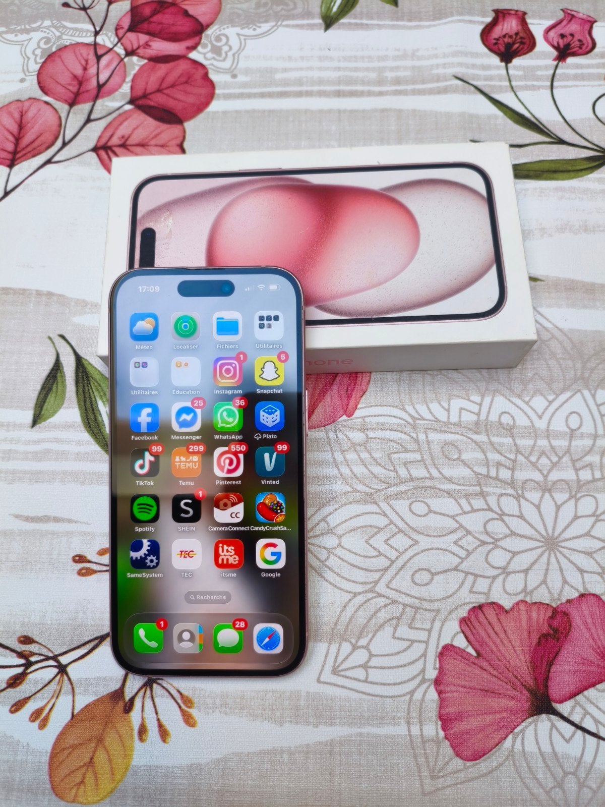 iphone 15, Télécoms, 128 GB, IPhone 15, Rose, 78 %