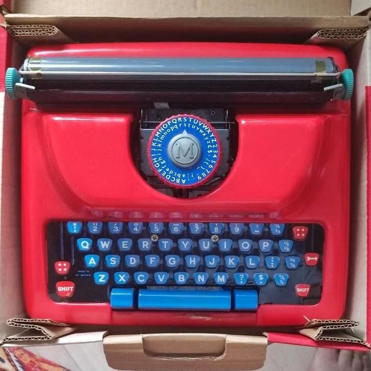 Très ancienne machine à écrire rare, vintage et collector, Envoi, Utilisé