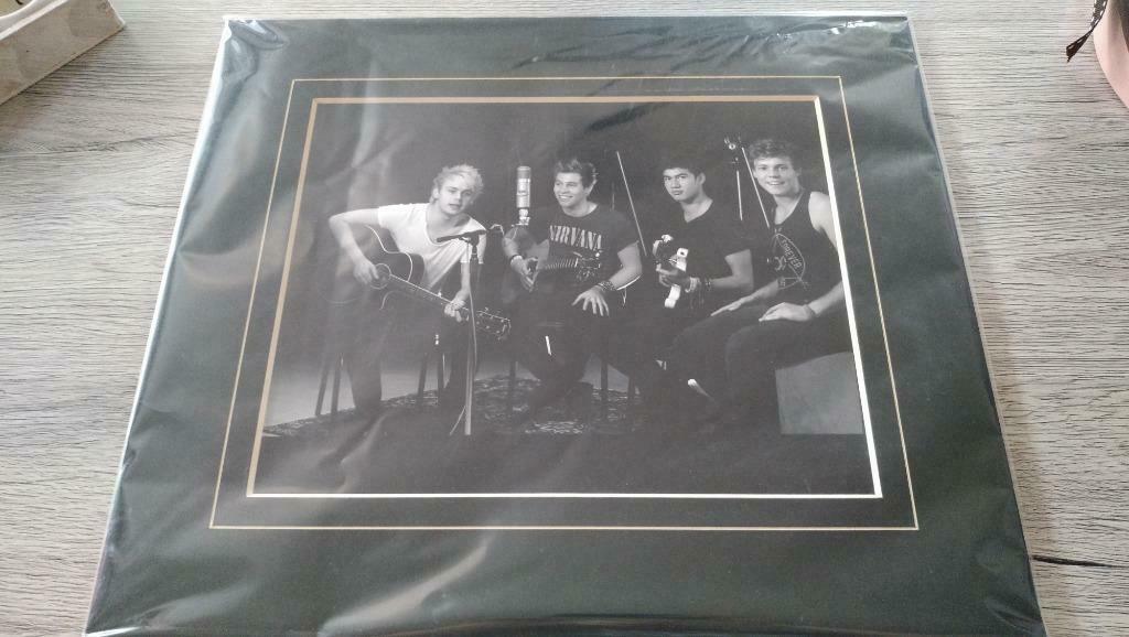Foto 5 Seconds of summer met kader, Ophalen of Verzenden, Nieuw, Foto of Kaart