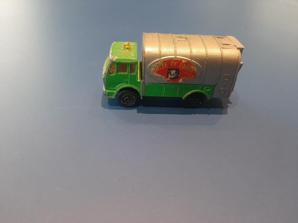 Camion poubelle vintage Majorette Mercedes Diecast super RAR, Hobby & Loisirs créatifs, Enlèvement ou Envoi