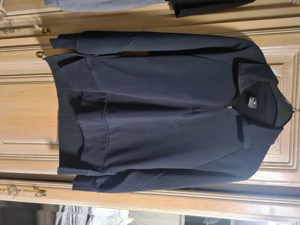 Pull Nike S, Enlèvement, Comme neuf
