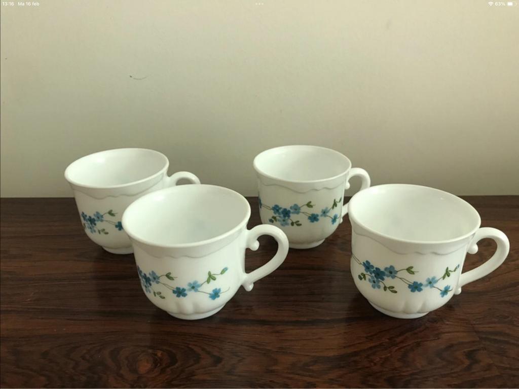 Arcopal Veronica bloemetjes set van 4 kopjes tasjes, Ophalen of Verzenden
