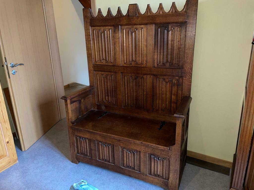 BANC COFFRE GOTHIQUE CHÊNE MASSIF, Enlèvement, Comme neuf
