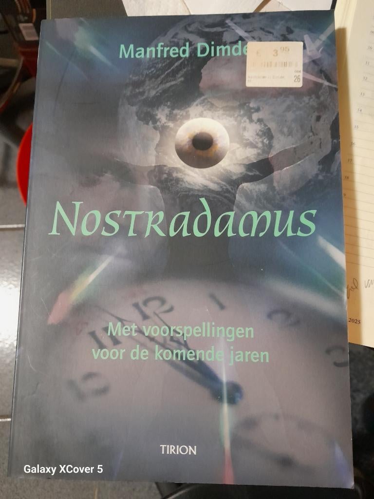 NOSTRADAMUS voorspellingen voor de komende jaren (M.Dimde), Boeken, Overige typen, Nieuw, Ophalen of Verzenden, Dimde
