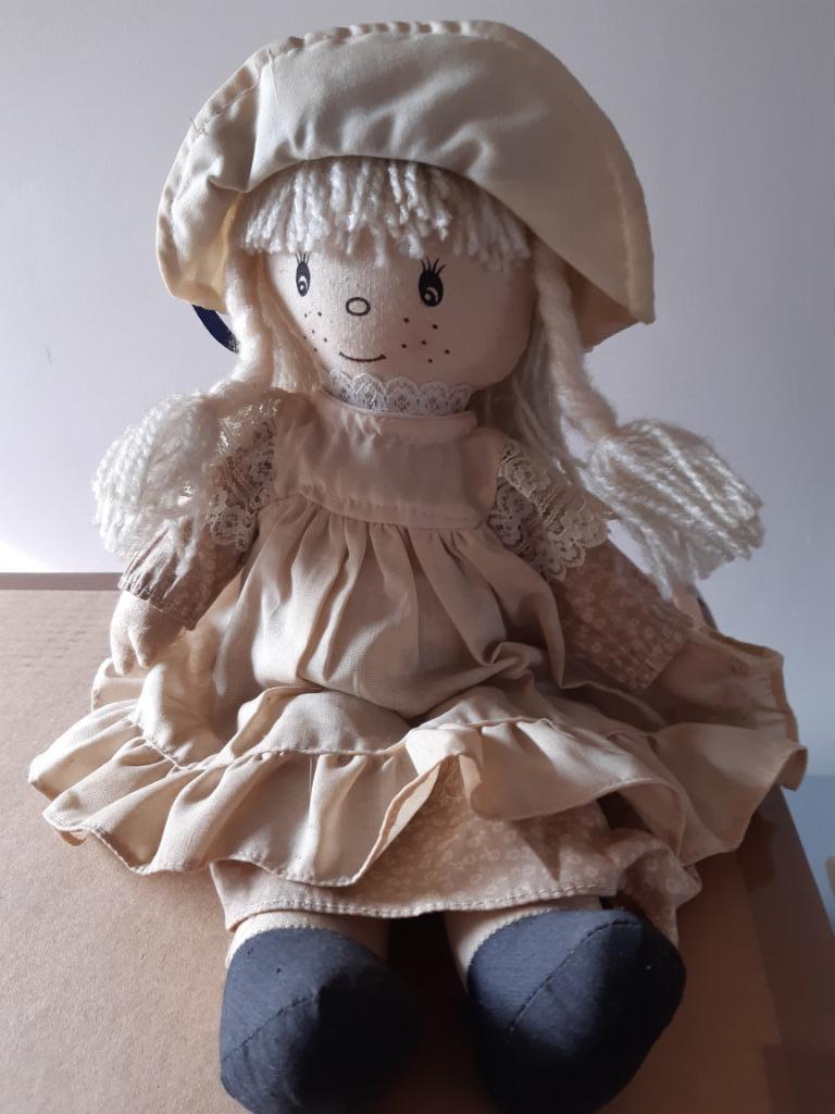 HOLLY HOBBIE pop (oude), Enlèvement, Poupée