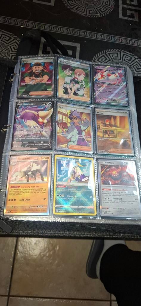 Boek met honderden pokemom kaarten en yu gi yoh, Ophalen of Verzenden