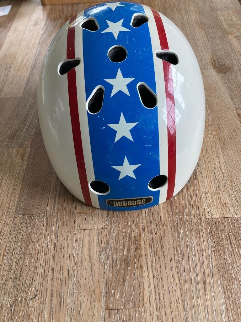 Helm Nutcase maat medium 56-60 cm, Fietsen en Brommers, Gebruikt, M, Jongen of Meisje, Ophalen of Verzenden