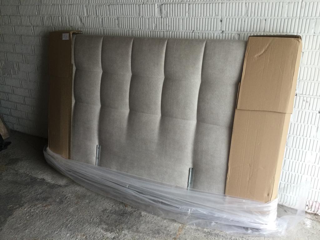 10 nieuwe bedhoofden nog in de verpakking, Huis en Inrichting, Ophalen, Nieuw