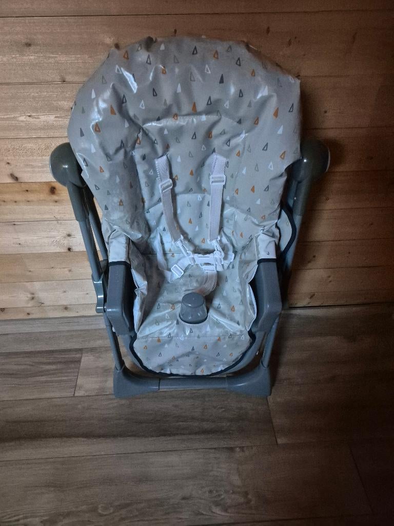 Chaisse haute bébé, Enlèvement, Utilisé, Chaise pliante, Ceinture(s)