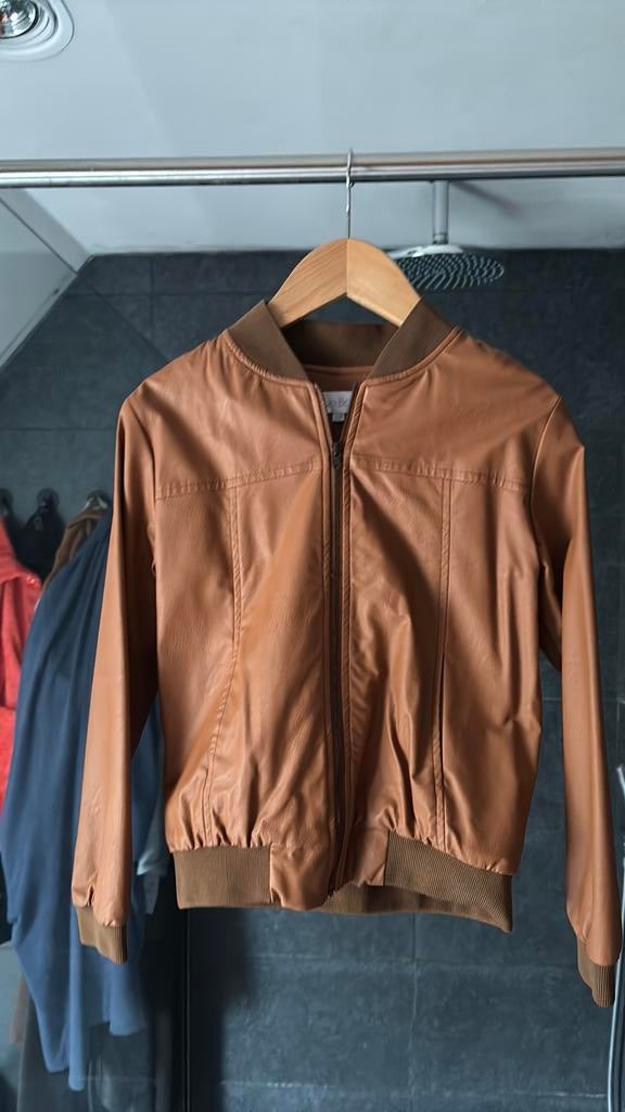 Leren jas maat 128 Blue Bay 1ste communie. NIEUW, Ophalen, Zo goed als nieuw, Jongen, Jas