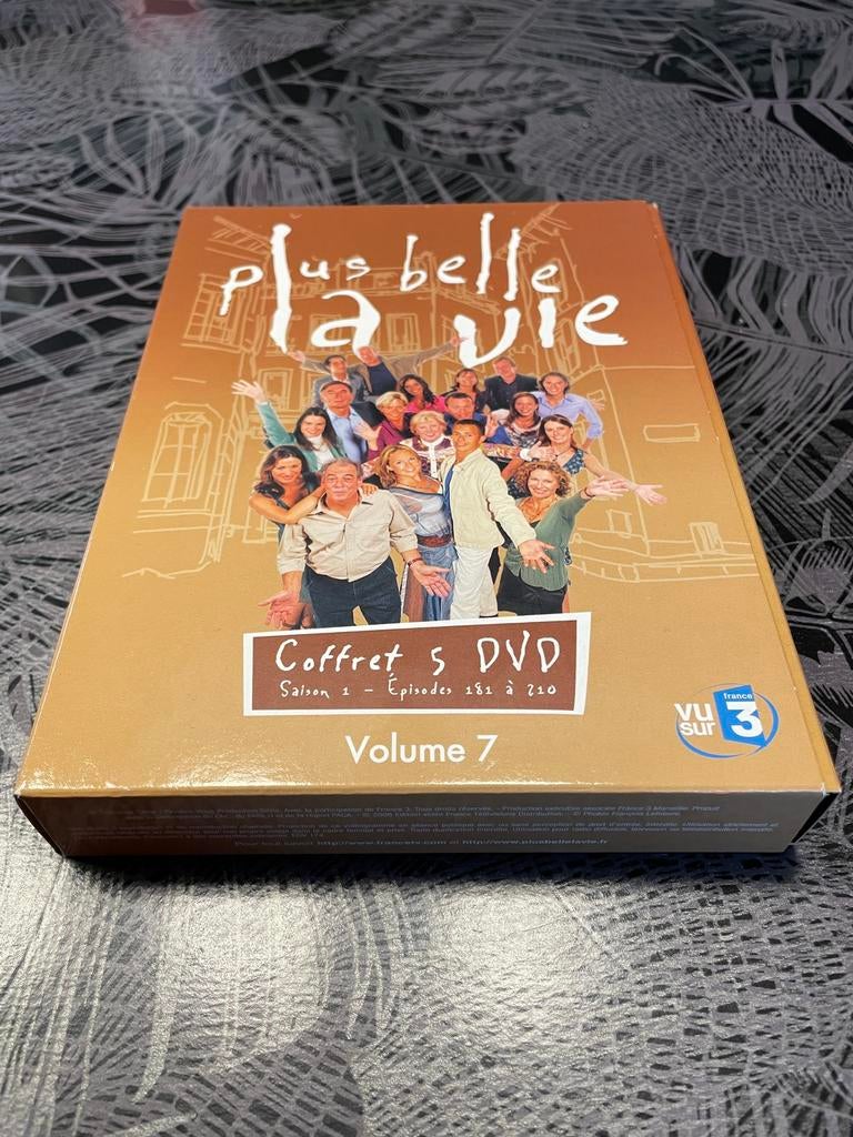 Dvd volume 7 plus belle la vie coffret 5 DVD, Tous les âges, Comme neuf, Autres genres, Coffret