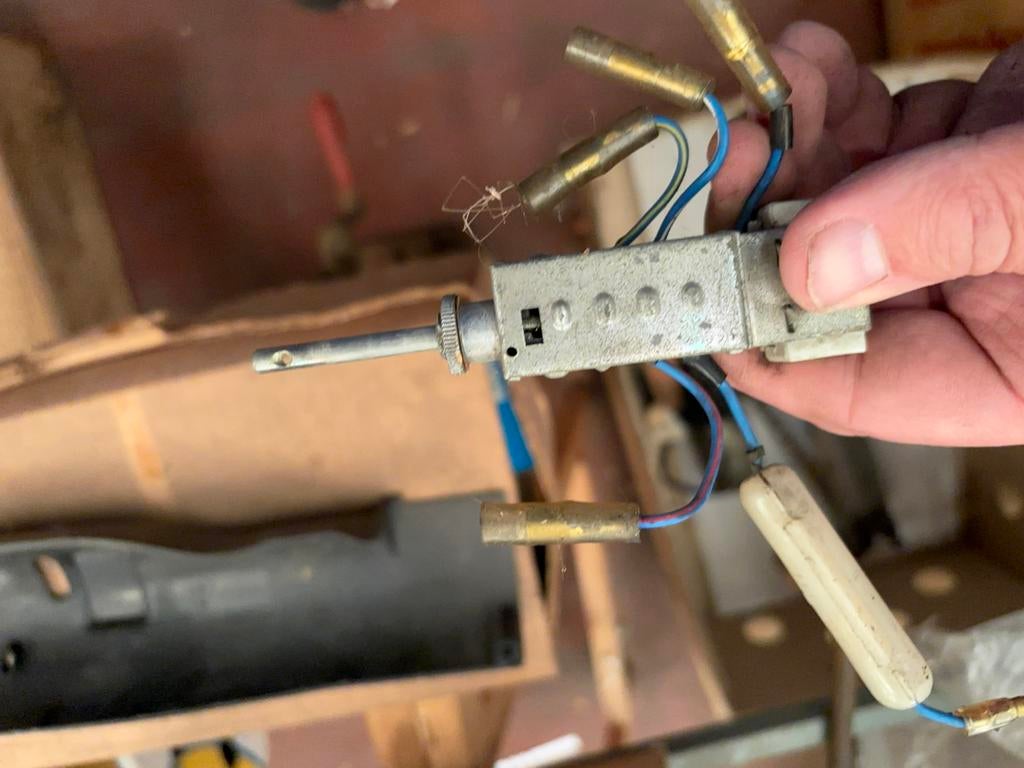 Fanswitch Mazda 1200 en R100, Auto-onderdelen, Ophalen of Verzenden, Mazda