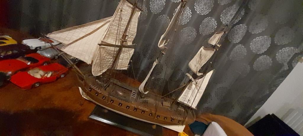 Maquette navire de guerre frégate l Hermione, Hobby & Loisirs créatifs, Modélisme | Bateaux & Navires, Enlèvement