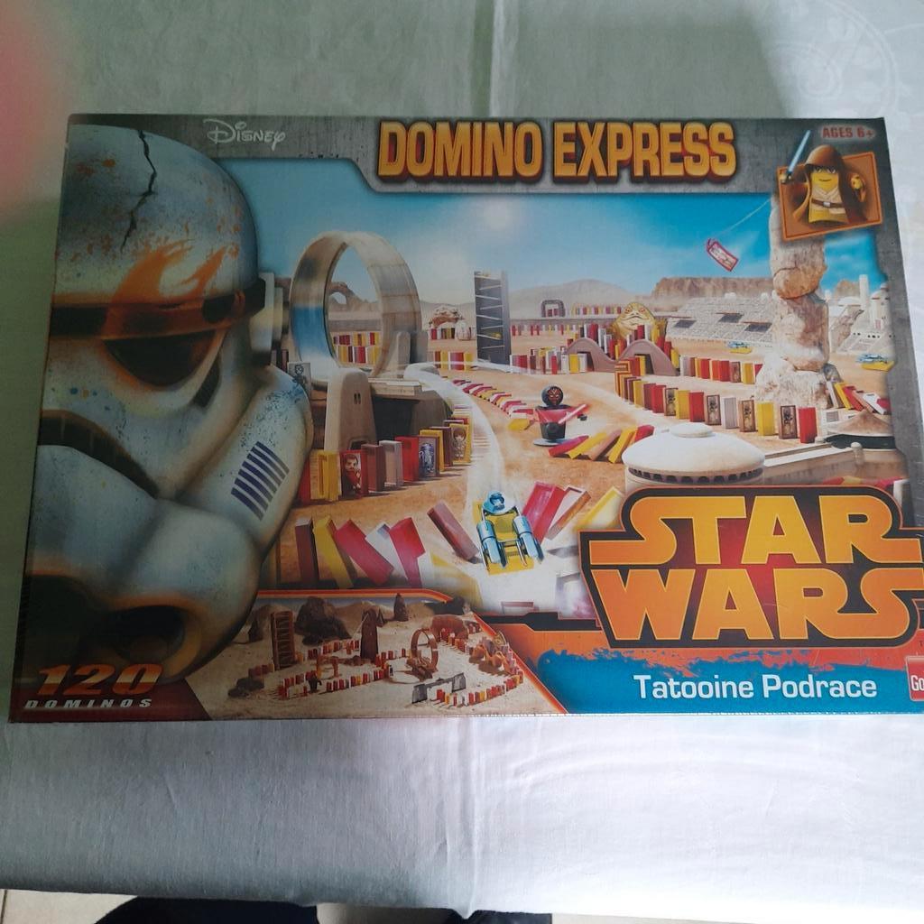 STAR WARS DOMINO EXPRESS TATOOINE POD RACE. NIEUW en SEALED., Ophalen, Nieuw