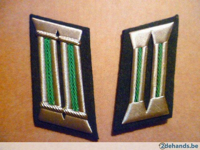 DDR, NVA metalen kraagspiegels, Verzamelen, Verzenden