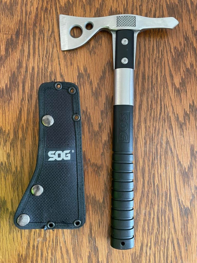 Tomahawk bijl, Ophalen, Overige soorten, Mes of Dolk