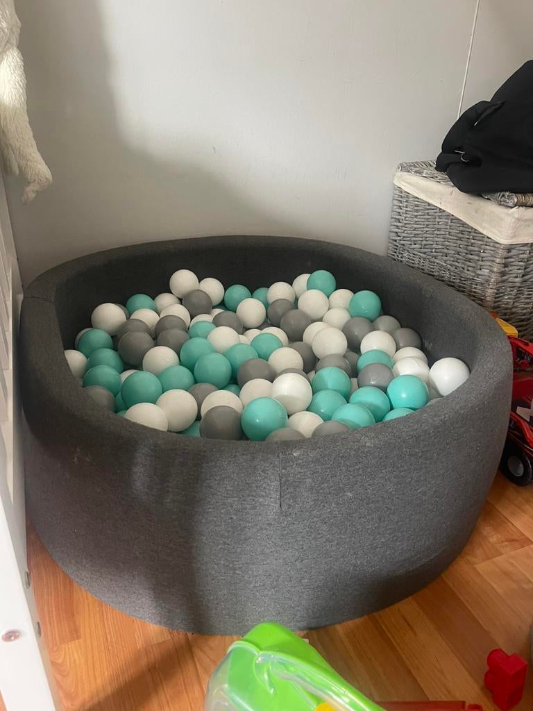 Ballenbak met ballen, Kinderen en Baby's, Speelgoed | Babyspeelgoed, Ophalen, Zo goed als nieuw