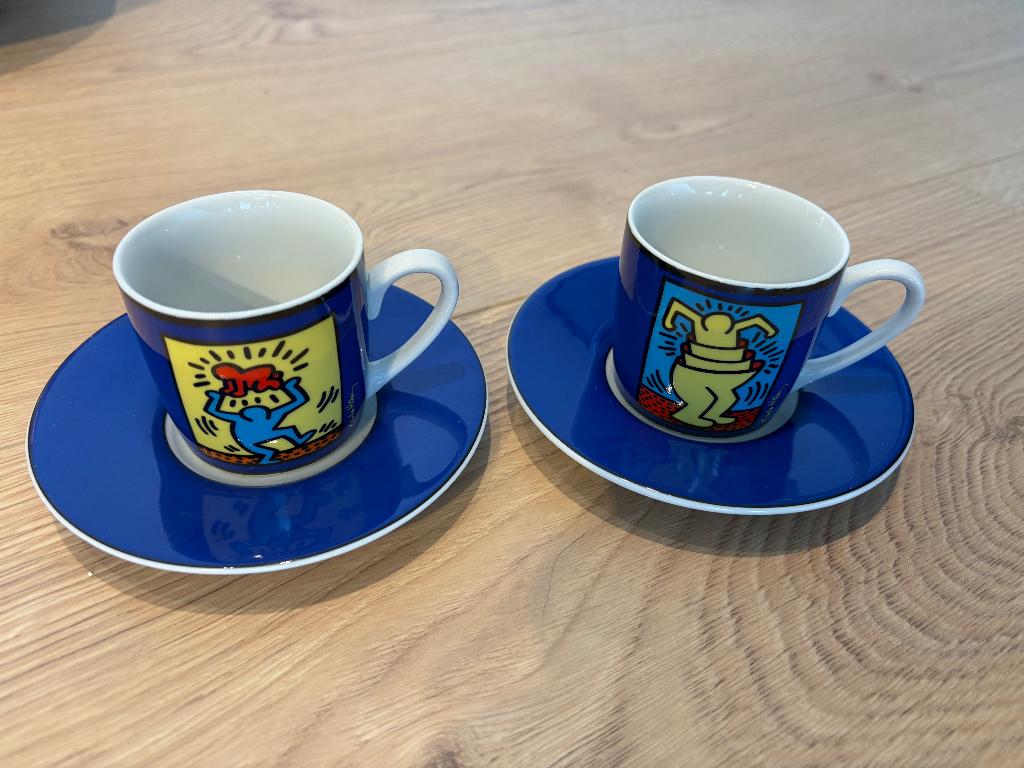 2 x Espresso kopjes Keith Haring, Huis en Inrichting, Keramiek, Ophalen of Verzenden, Zo goed als nieuw, Overige stijlen