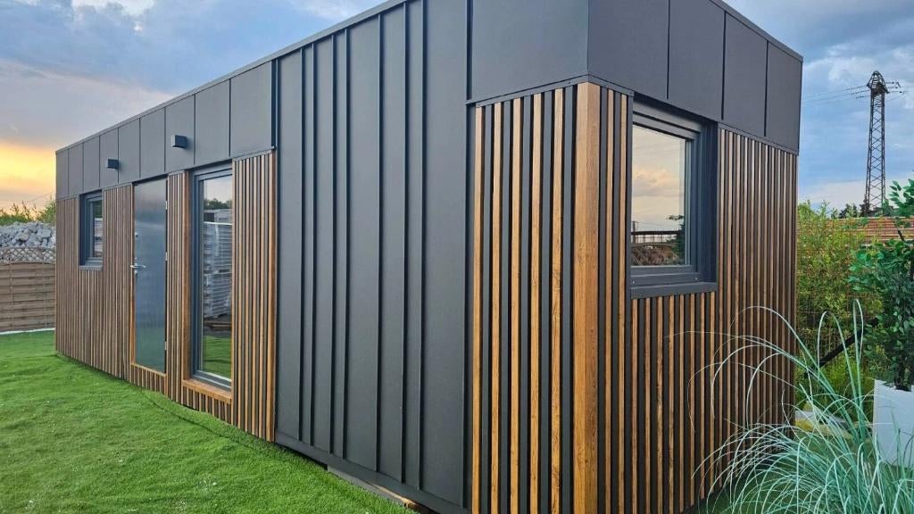 Moderne en veelzijdige modulaire paviljoens gemaakt in de EU