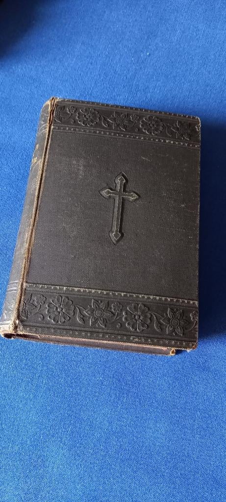 Lot religion., Collections, Enlèvement, Utilisé