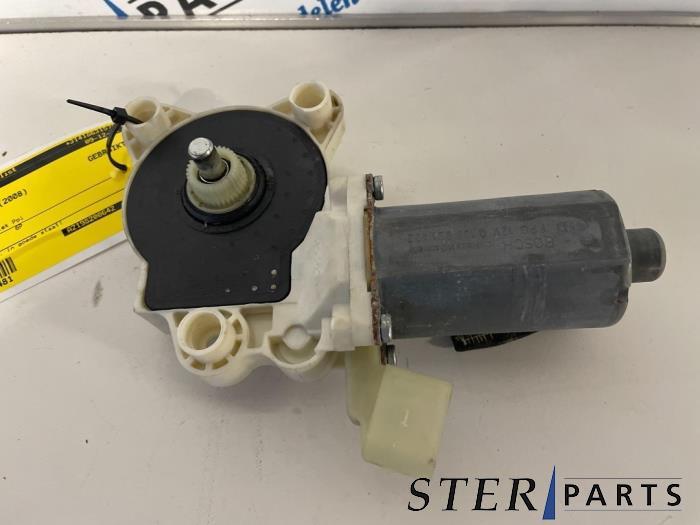 Moteur de vitre portière d'un Mercedes CLS-Klasse, Enlèvement ou Envoi, 3 mois de garantie, Utilisé, Mercedes-Benz