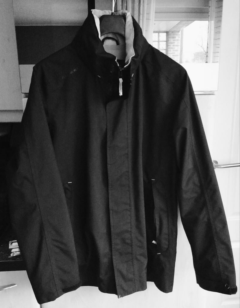 Wind en waterdichte wandeljas of fietsjas, Kleding | Heren, Jassen | Winter, Ophalen of Verzenden, Gedragen