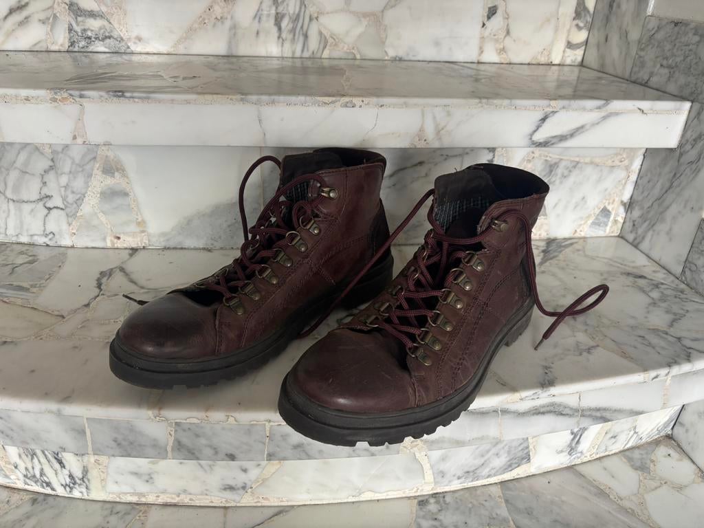 Degelijke en zganieuwe lederen herenschoenen River Woods 44, Ophalen of Verzenden, Zo goed als nieuw