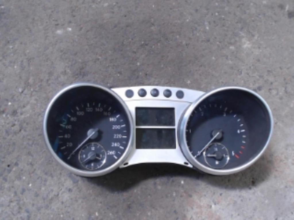 Compteur Mercedes classe M II W164 A2C53240817 LP/13414, Autos : Pièces & Accessoires, Autres pièces automobiles, Enlèvement ou Envoi