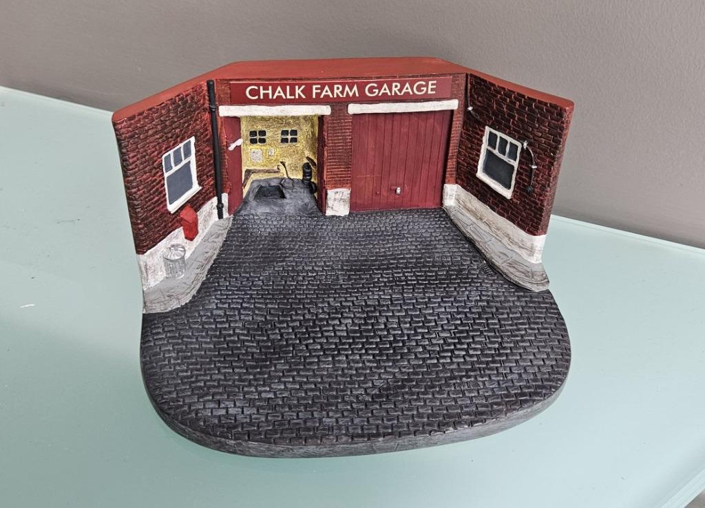 Diorama de Garage Anglais Corgi "Chalk Farm Garage", Enlèvement ou Envoi, Comme neuf, 1:50 ou moins, Diorama