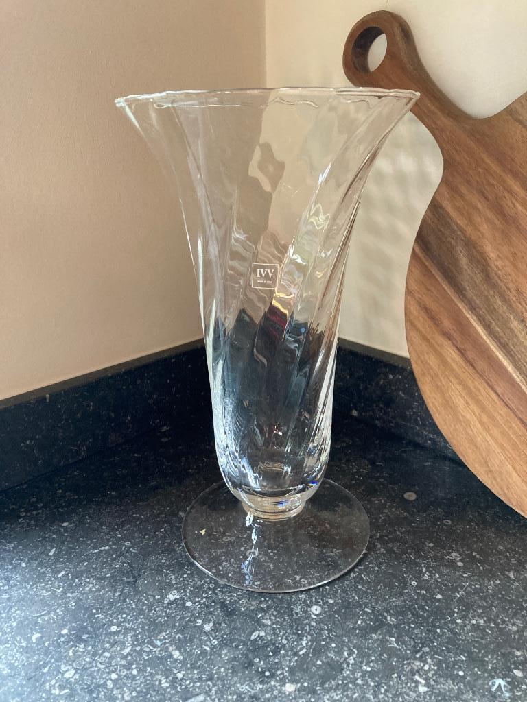 Kristallen vaas IVV, Huis en Inrichting, Ophalen, Wit, Nieuw, Glas