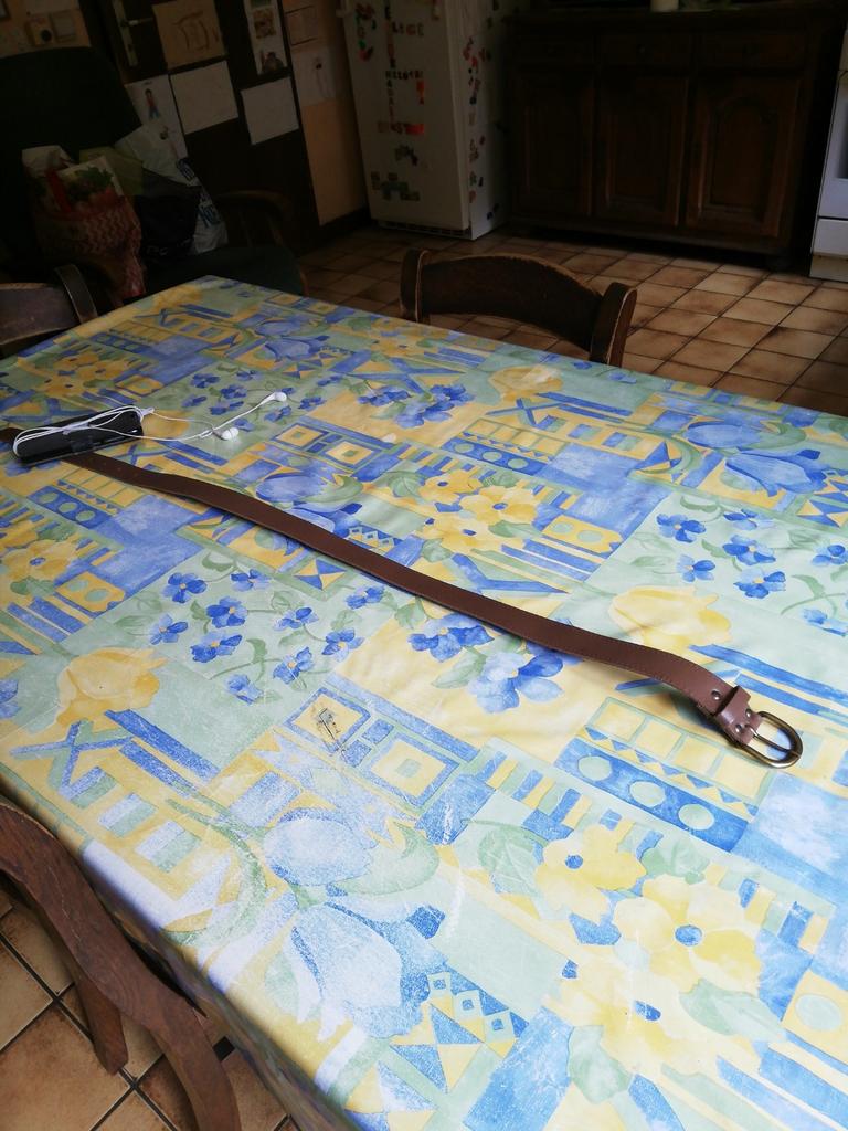 Ceinture homme brune. Neuve. L 98cm  3cm large., Enlèvement ou Envoi, Comme neuf, Ceinture