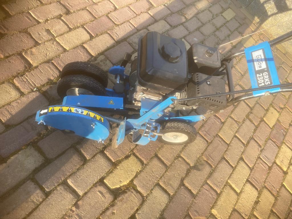 Kantmaaier, Tuin en Terras, Grastrimmers, Ophalen, Zo goed als nieuw, 30 tot 50 cm, Honda