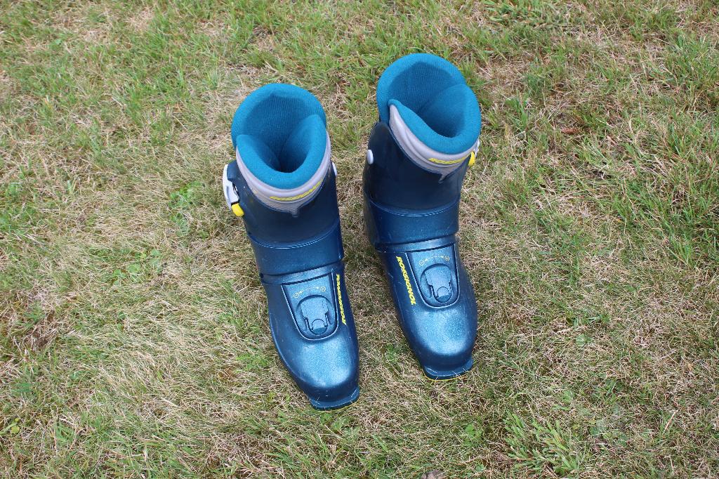 Chaussures de ski alpin Rossignol R97 pointure 45, Sports & Fitness, Ski & Ski de fond, Utilisé, Chaussures, Rossignol, Enlèvement