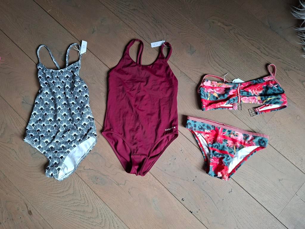 Badpakjes en bikini 8 jaar nieuw en nieuwstaat, Meisje, Badpak, Zo goed als nieuw, Ophalen of Verzenden