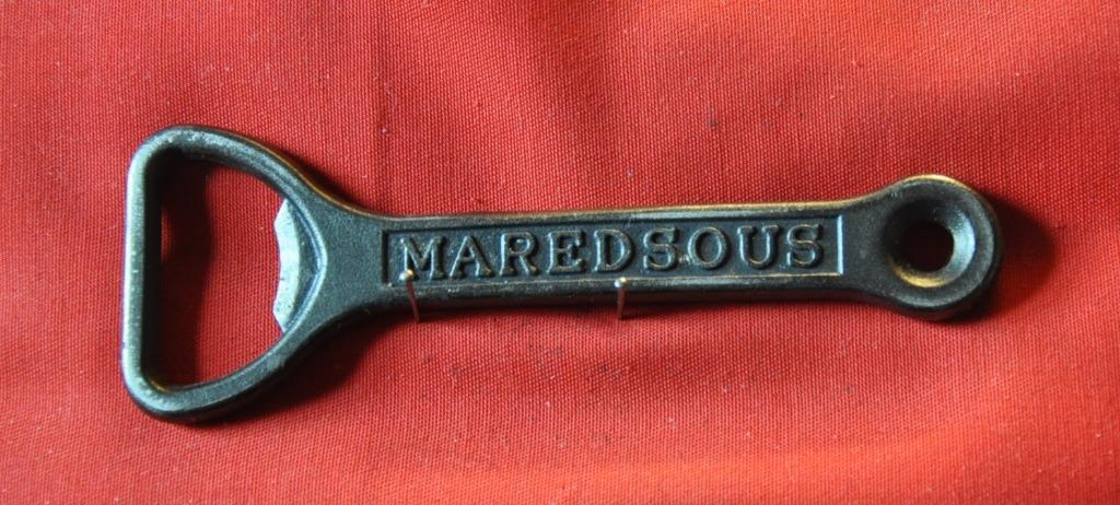 decapsuleur en metal maredsous (x20126), Enlèvement ou Envoi, Utilisé, Ouvre-bouteille, Autres marques