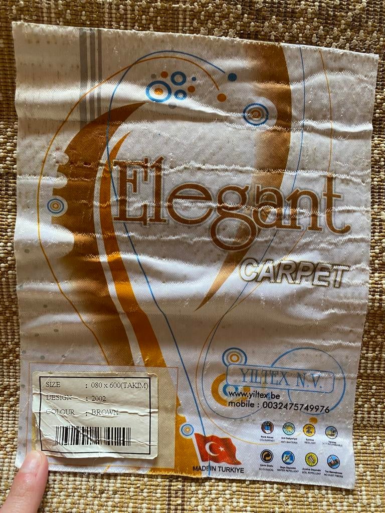 Tapis turc jamais utiliser, Enlèvement