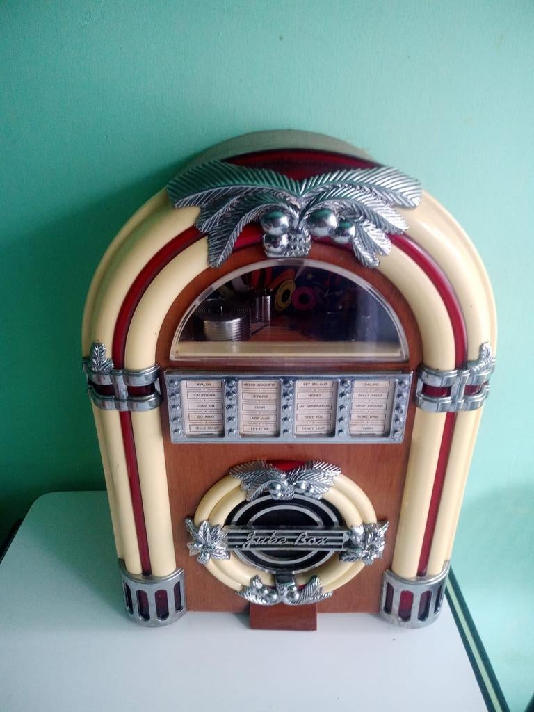 Radio cassette jukebox, Verzamelen, Ophalen of Verzenden, Zo goed als nieuw