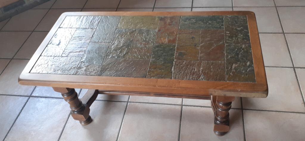 Petite table basse carrelée, Antiquités & Art, Antiquités | Meubles | Tables, Enlèvement ou Envoi