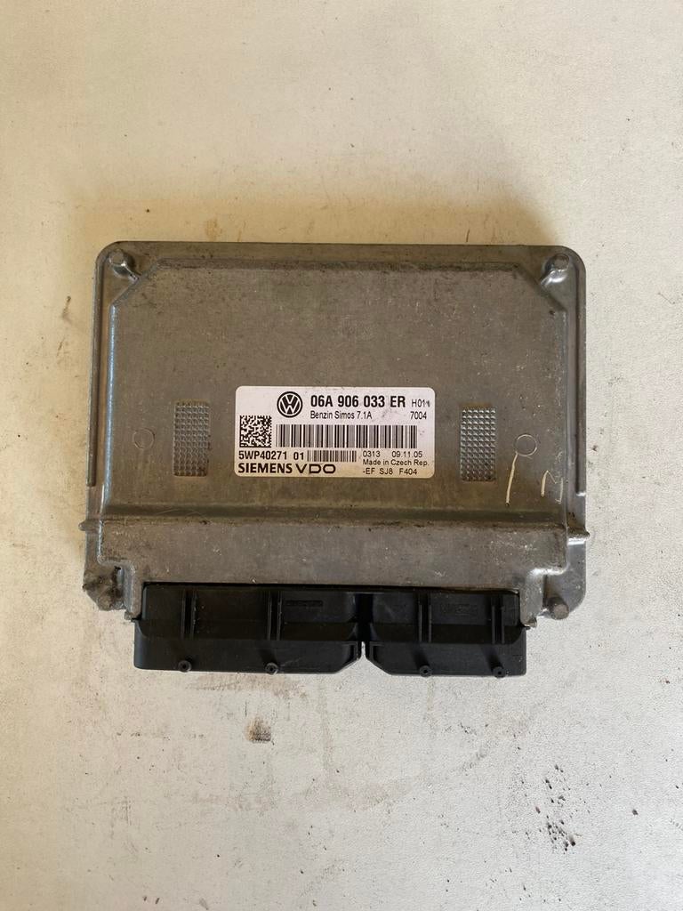 ECU pour Volkswagen Caddy 1.6i (BSE) 06A906033ER, Autos : Pièces & Accessoires, Électronique & Câbles, Volkswagen, Utilisé, Enlèvement ou Envoi