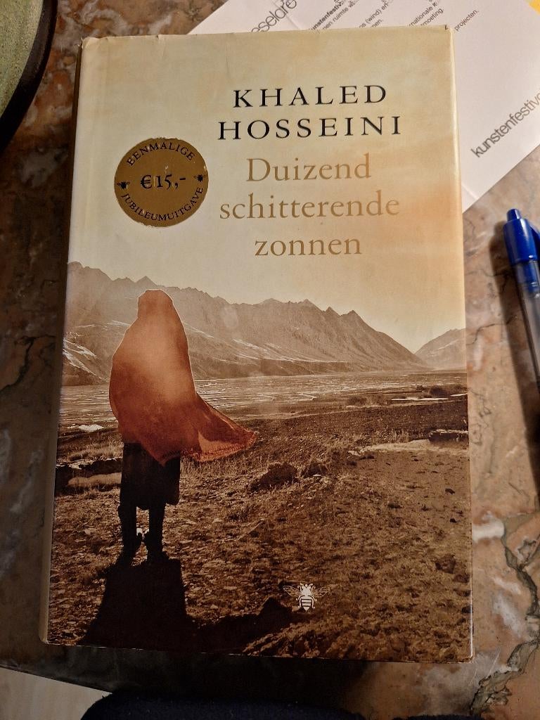 Duizend schitterende zonnen, Khaled Hosseini, Boeken, Ophalen of Verzenden, Zo goed als nieuw