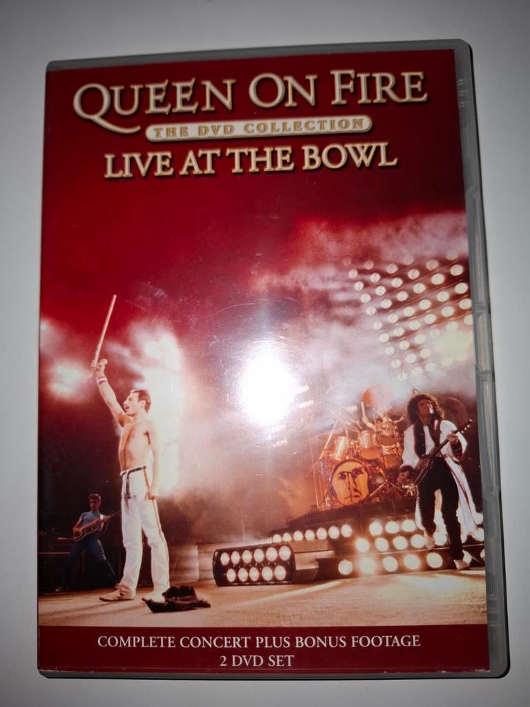 Queen on fire : live at the bowl (2disc edition), Cd's en Dvd's, Verzenden, Zo goed als nieuw