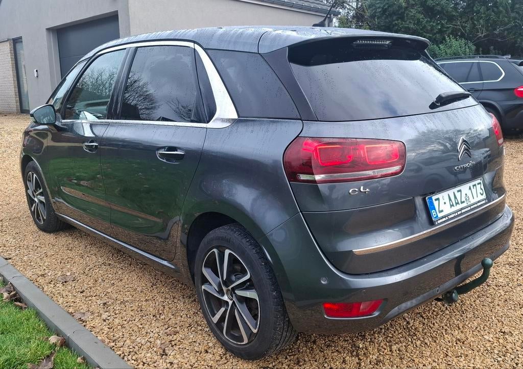 Très belle c4 picasso 107000km 1.2 essence 131ch 2017, Auto's, Citroën, Voorwielaandrijving, Monovolume, Leder en Stof, Bedrijf