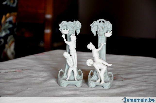 § paire de statuettes soliflore en porcelaine, Antiquités & Art, Enlèvement ou Envoi
