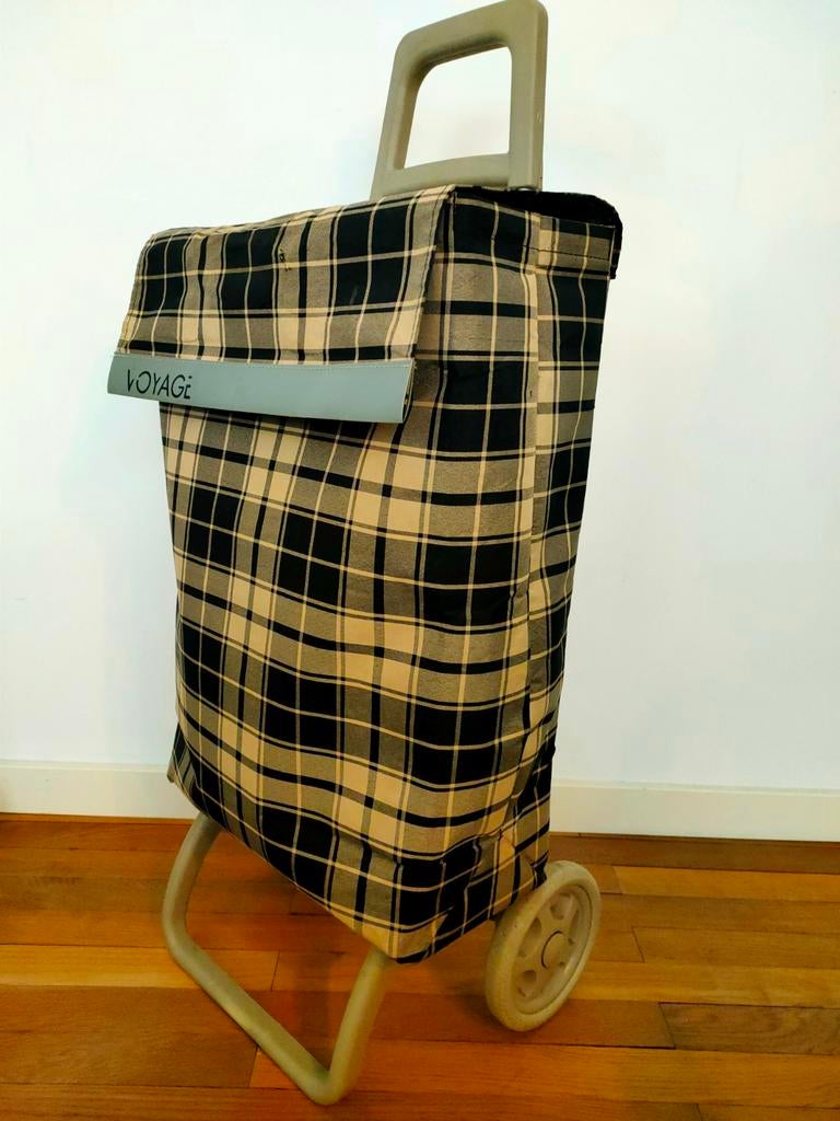 Caddie imperméable, Enlèvement